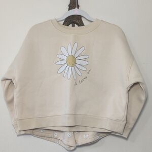 Rylee + Cru Daisy Love Boxy Pullover Size 6-7 + Daisy Confetti Shorts Size 8-9